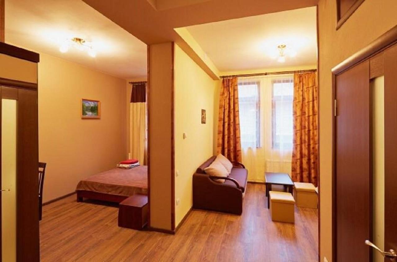 Apartment On Lychakivska 6-A Lviv Kültér fotó